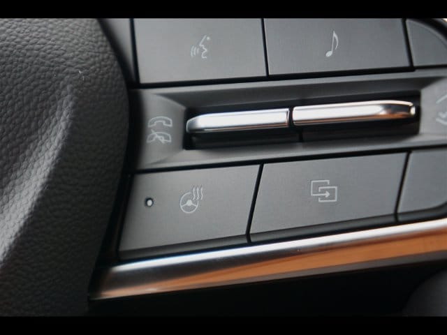 2027 Chevrolet Traverse Z71 - Photo 7