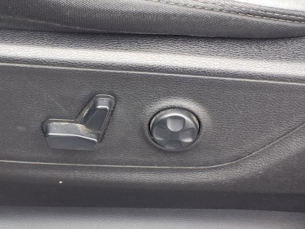 Used 2019 Ram 1500 Big Horn/Lone Star Crew Cab 4x4 57 Box Truck Crew Cab