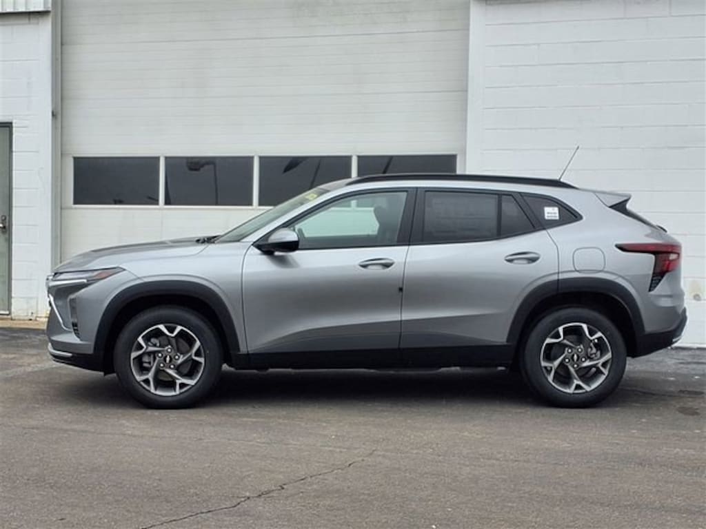 New 2026 Chevrolet Trax LT SUV