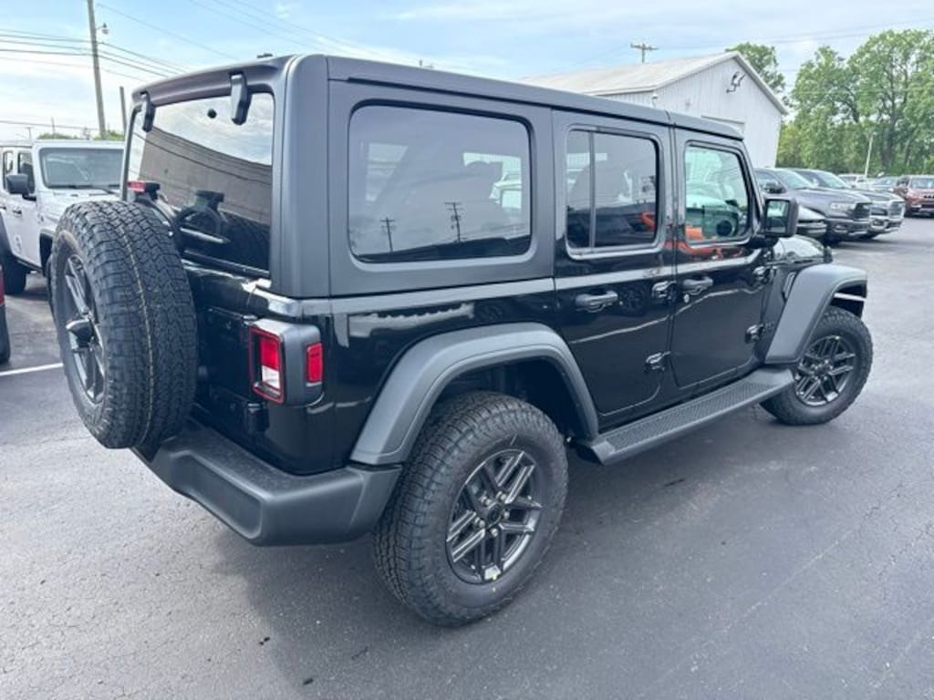 New 2026 Jeep Wrangler 4-DOOR SPORT S Sport Utility