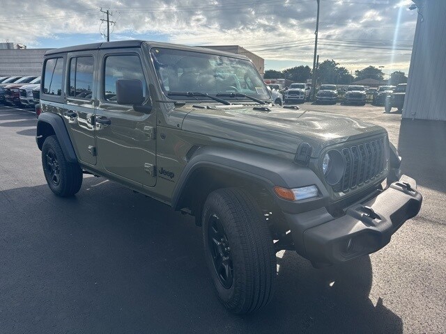 2025 Jeep Wrangler Sport photo 3