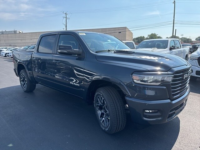 2026 Ram 1500 Laramie photo 3