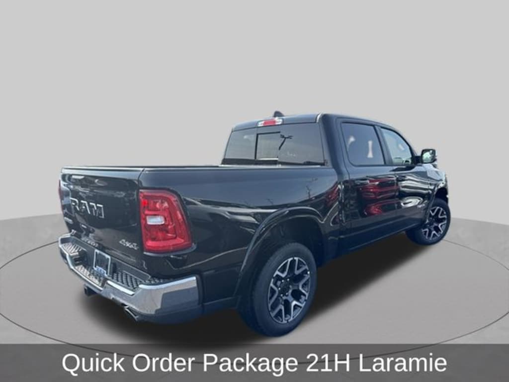 New 2026 Ram 1500 LARAMIE CREW CAB 4X4 5'7 BOX Pickup