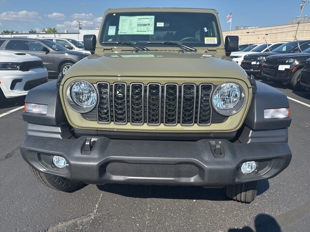 2025 Jeep Wrangler Sport photo 2