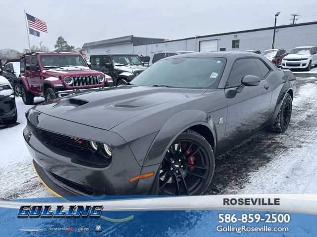 2020 Dodge Challenger R/T's photo