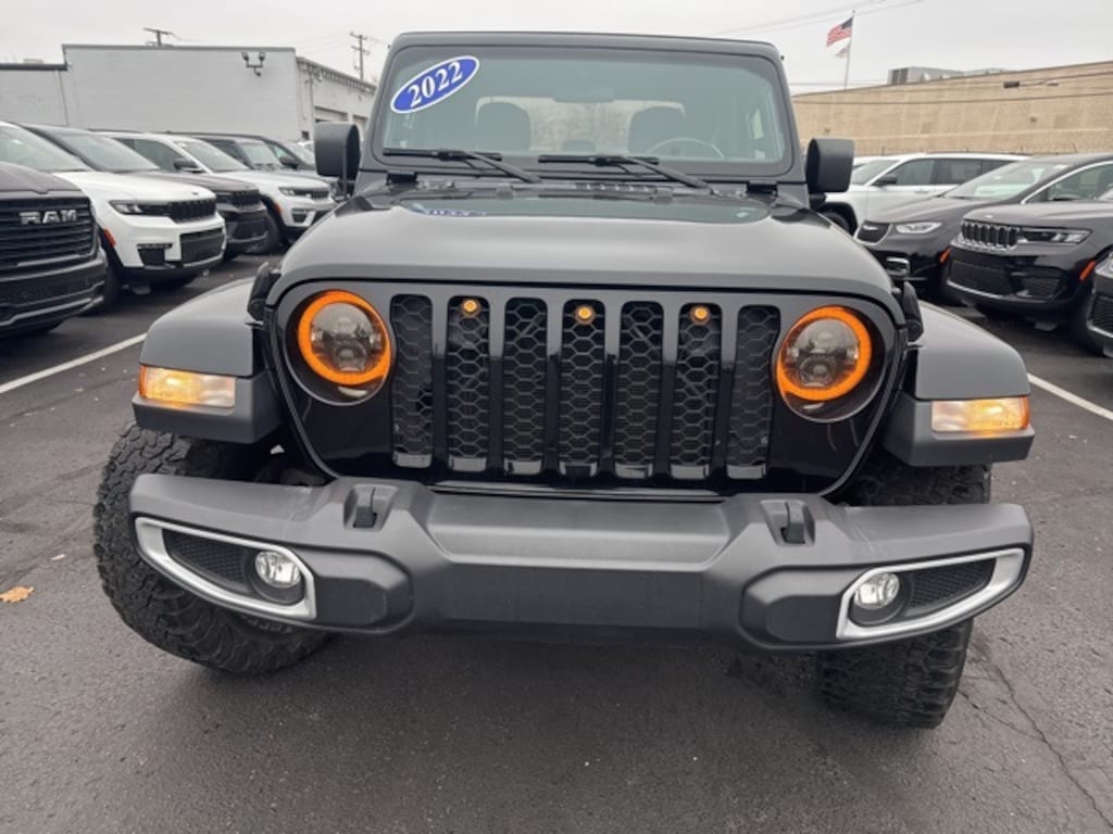 Used 2022 Jeep Gladiator Sport Truck Crew Cab