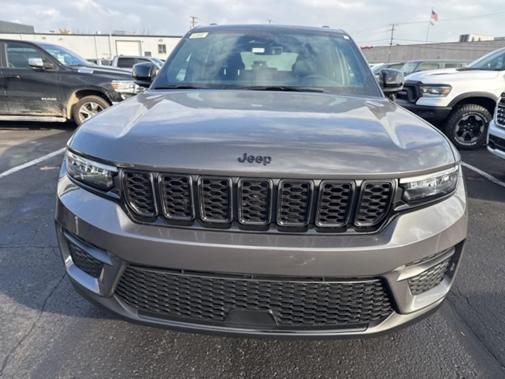 New 2025 Jeep Grand Cherokee ALTITUDE X 4X4 Sport Utility