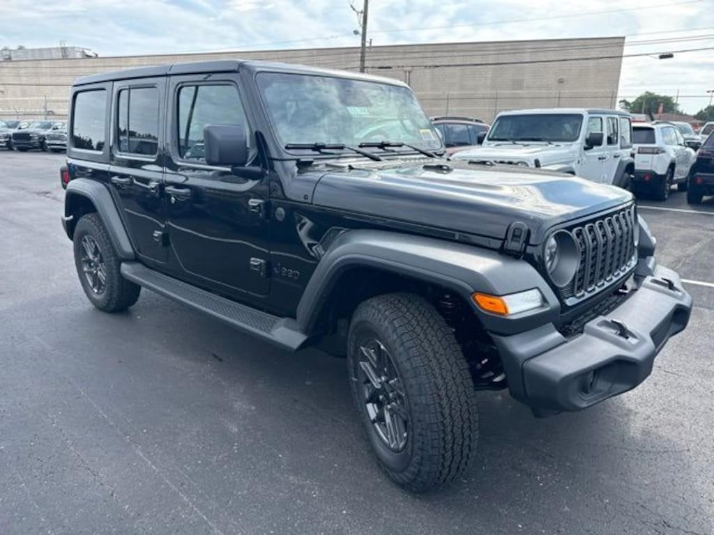 New 2026 Jeep Wrangler 4-DOOR SPORT S Sport Utility