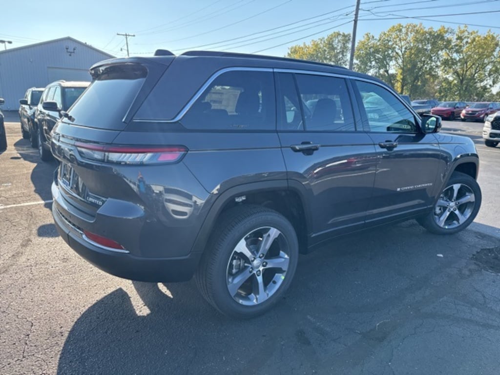 New 2025 Jeep Grand Cherokee LIMITED 4X4 Sport Utility