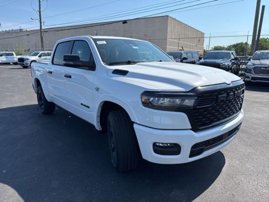 New 2026 Ram 1500 BIG HORN CREW CAB 4X4 5'7 BOX Pickup