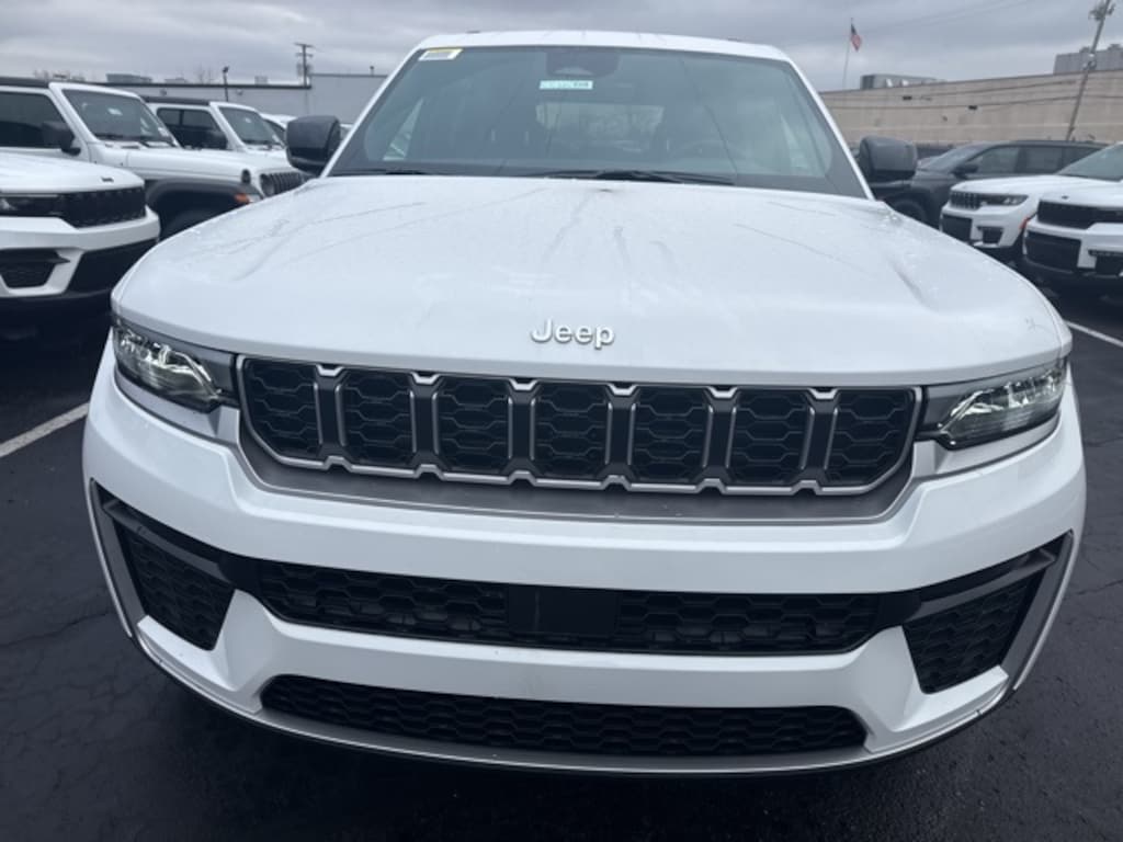 New 2026 Jeep Grand Cherokee LIMITED 4X4 Sport Utility