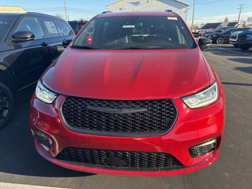 New 2026 Chrysler Pacifica SELECT Passenger Van