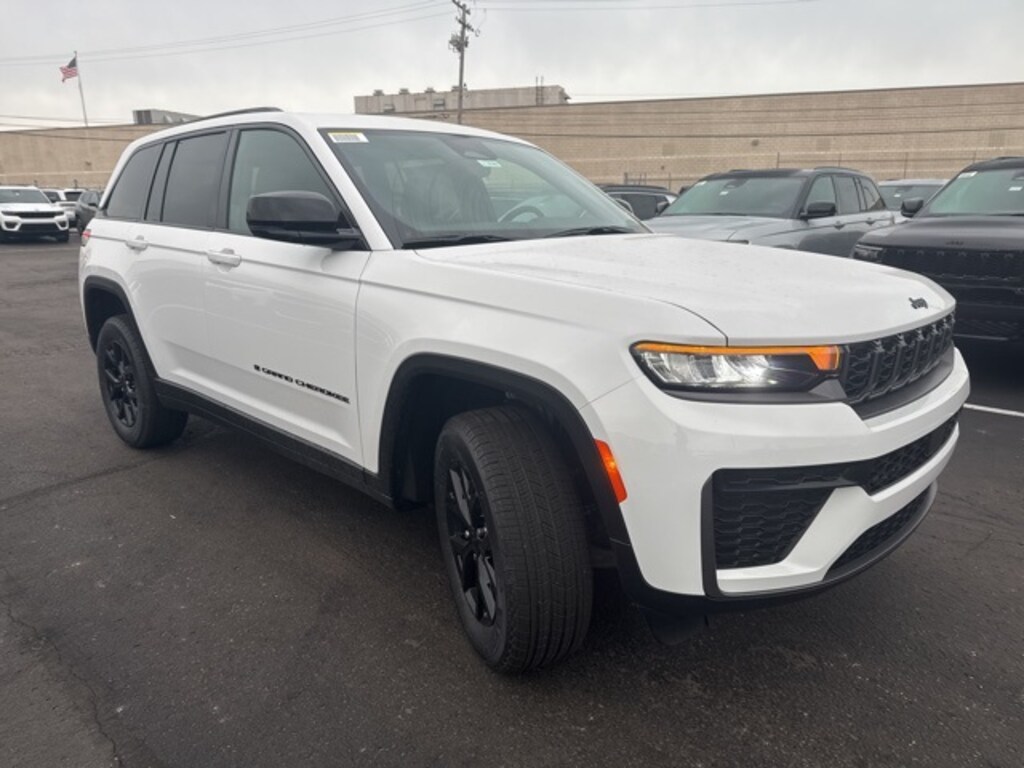 New 2026 Jeep Grand Cherokee ALTITUDE 4X4 Sport Utility