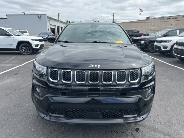 Certified 2023 Jeep Compass Latitude Lux with VIN 3C4NJDFN4PT517473 for sale in Roseville, MI