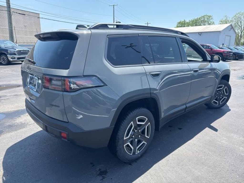 New 2026 Jeep Cherokee LAREDO 4X4 Sport Utility