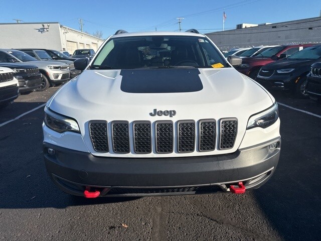 2020 Jeep Cherokee Trailhawk photo 2