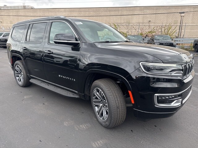 2025 Jeep Wagoneer Base photo 3