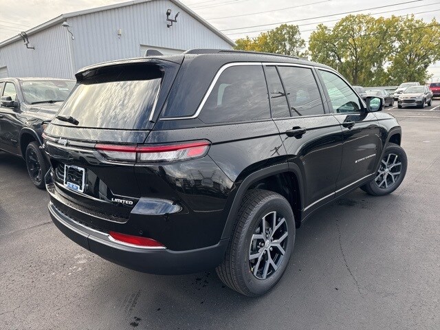 2025 Jeep Grand Cherokee Limited photo 4