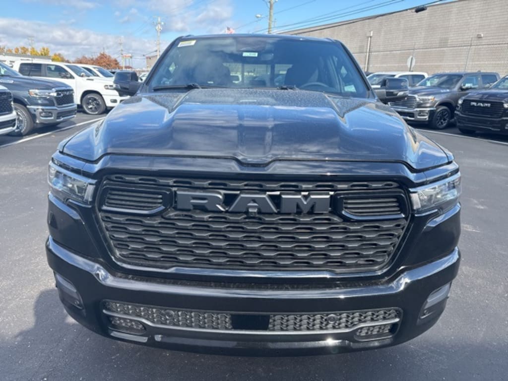 New 2026 Ram 1500 BIG HORN CREW CAB 4X4 5'7 BOX Pickup