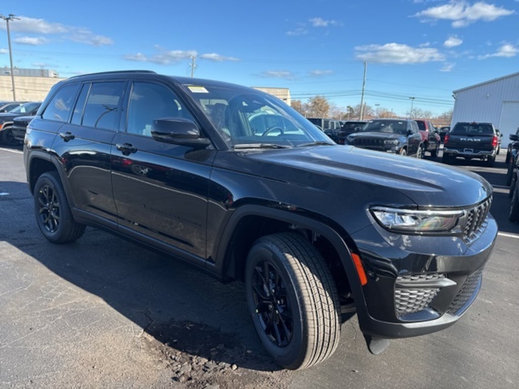 New 2025 Jeep Grand Cherokee ALTITUDE X 4X4 Sport Utility