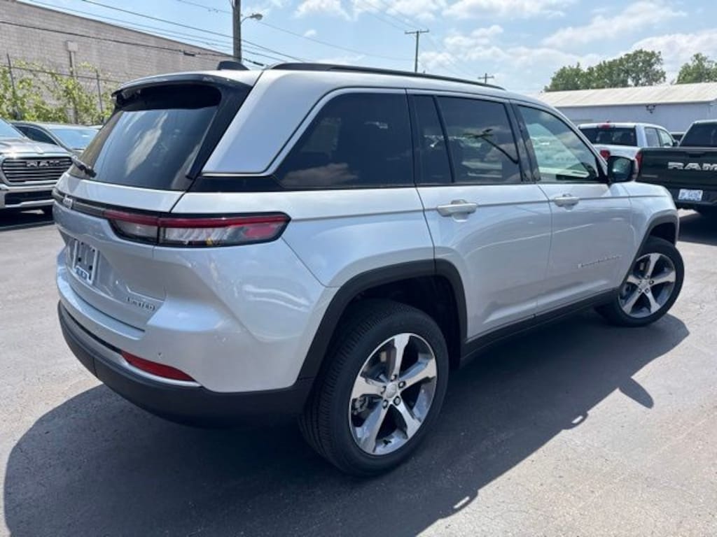 New 2026 Jeep Grand Cherokee LIMITED 4X4 Sport Utility