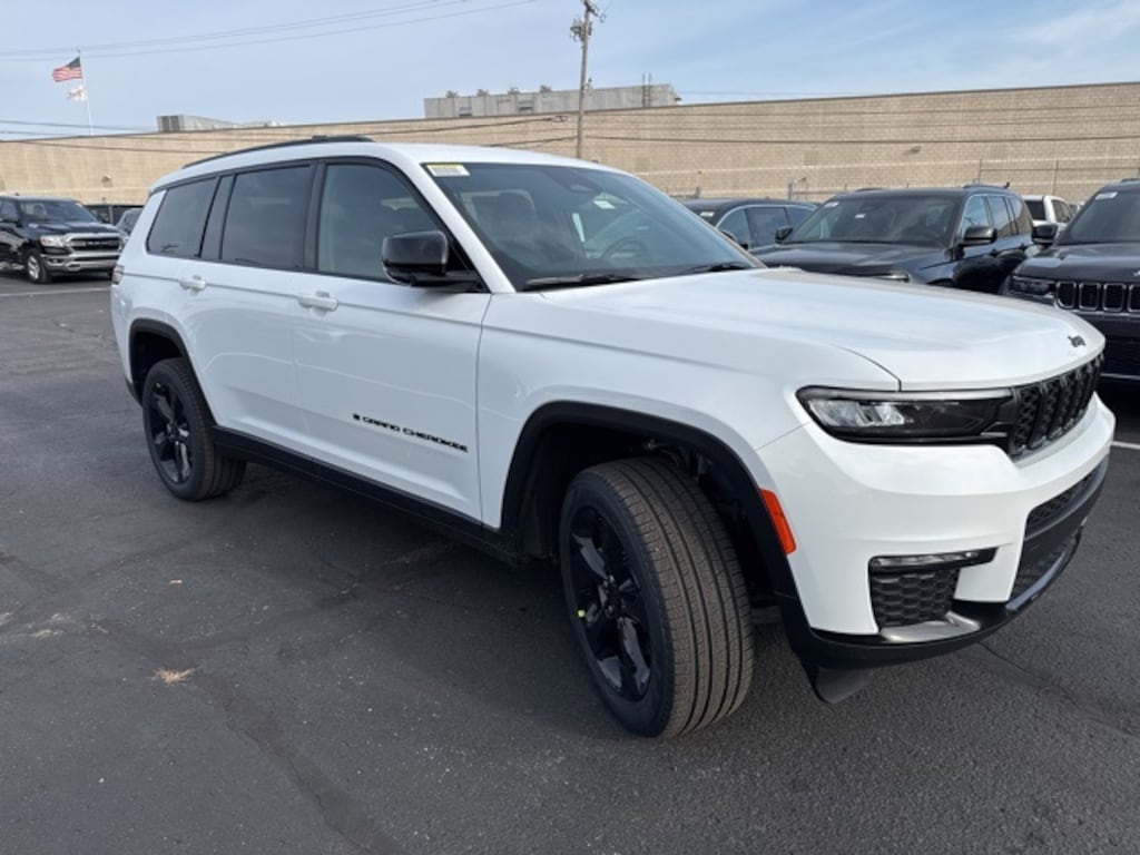 New 2025 Jeep Grand Cherokee L LIMITED 4X4 Sport Utility