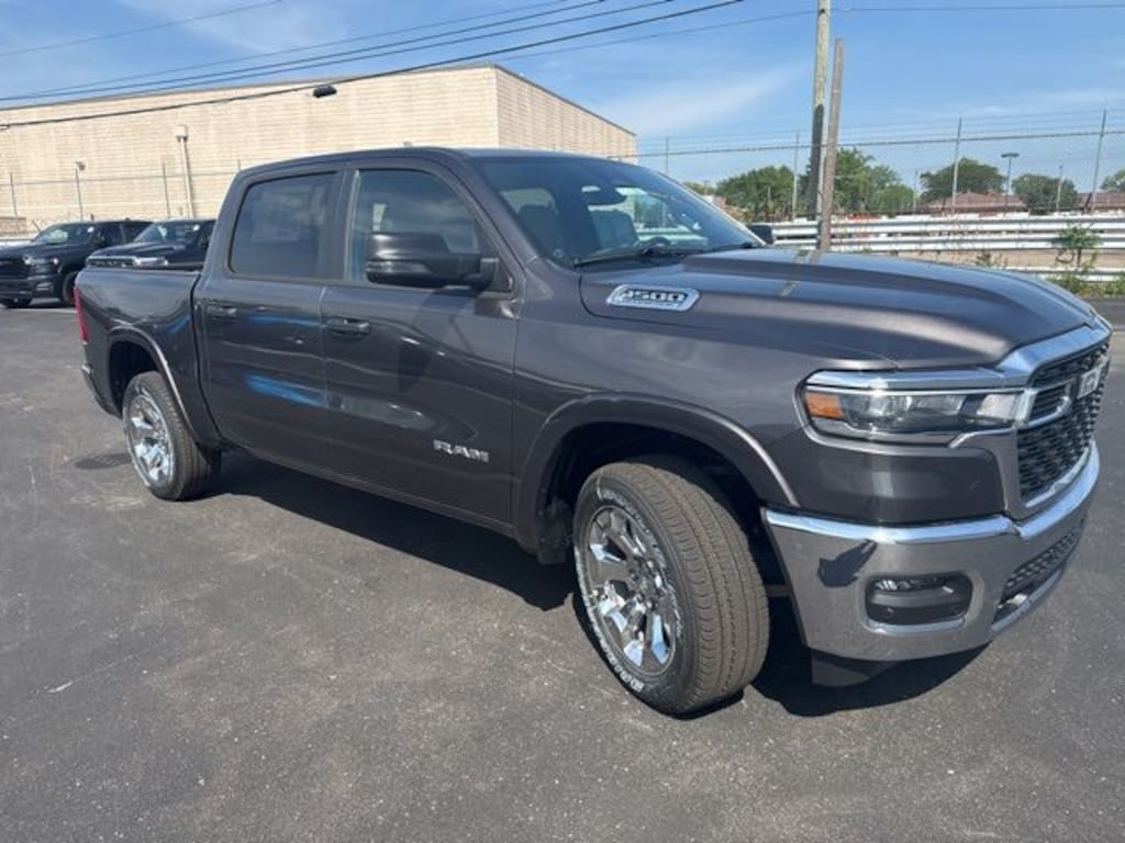 New 2026 Ram 1500 BIG HORN CREW CAB 4X4 5'7 BOX Pickup