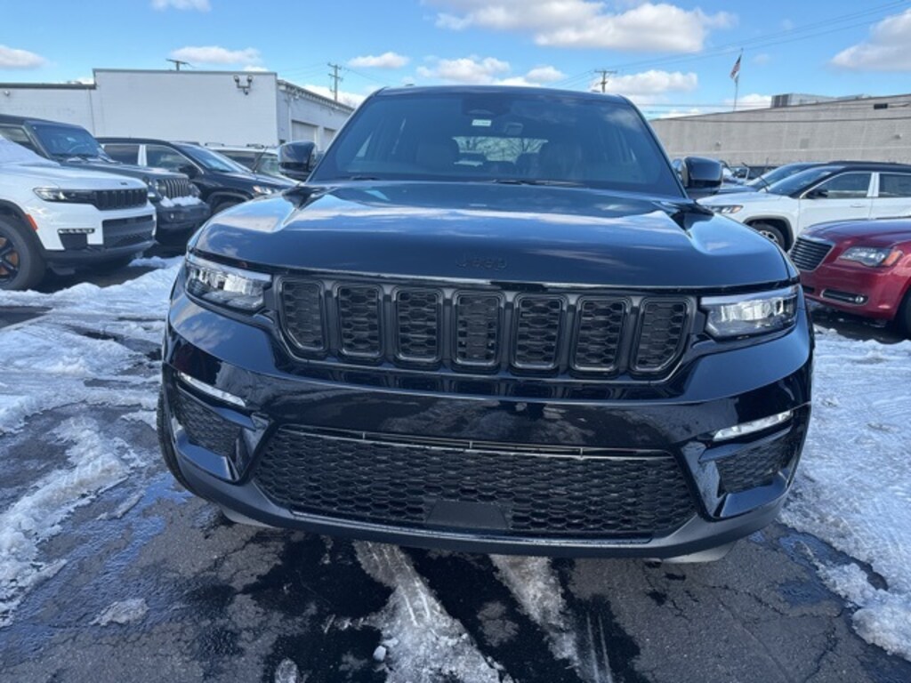 Used 2025 Jeep Grand Cherokee Limited SUV