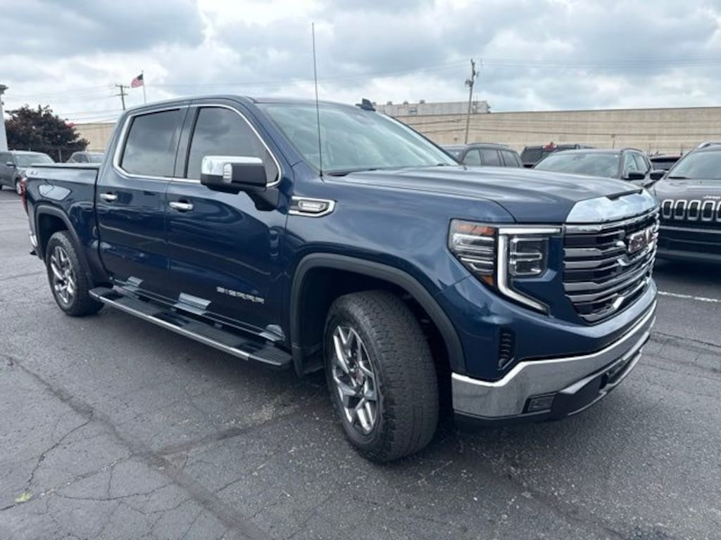 Used 2023 GMC Sierra 1500 SLT Truck Crew Cab