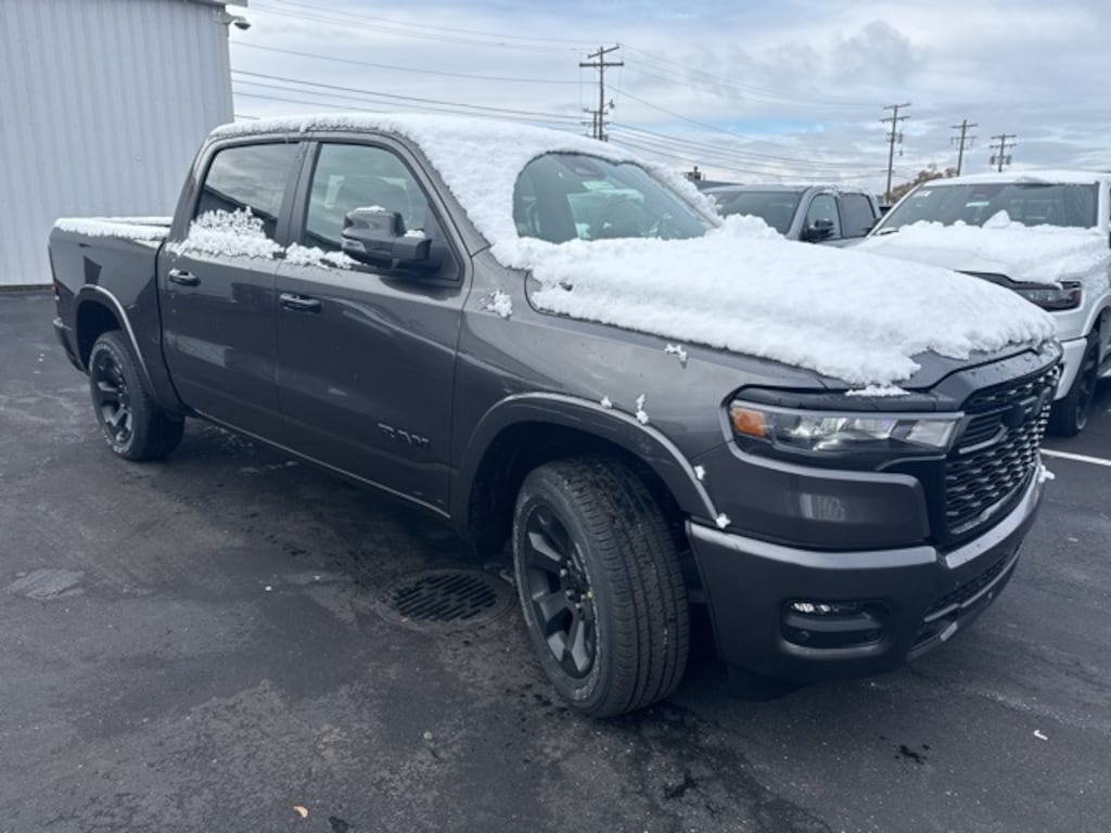 New 2026 Ram 1500 BIG HORN CREW CAB 4X4 5'7 BOX Pickup