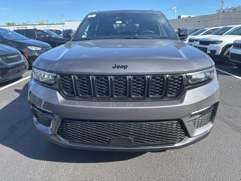 New 2025 Jeep Grand Cherokee LIMITED 4X4 Sport Utility