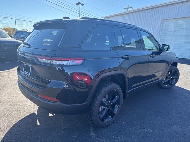 2025 Jeep Grand Cherokee Limited photo 4