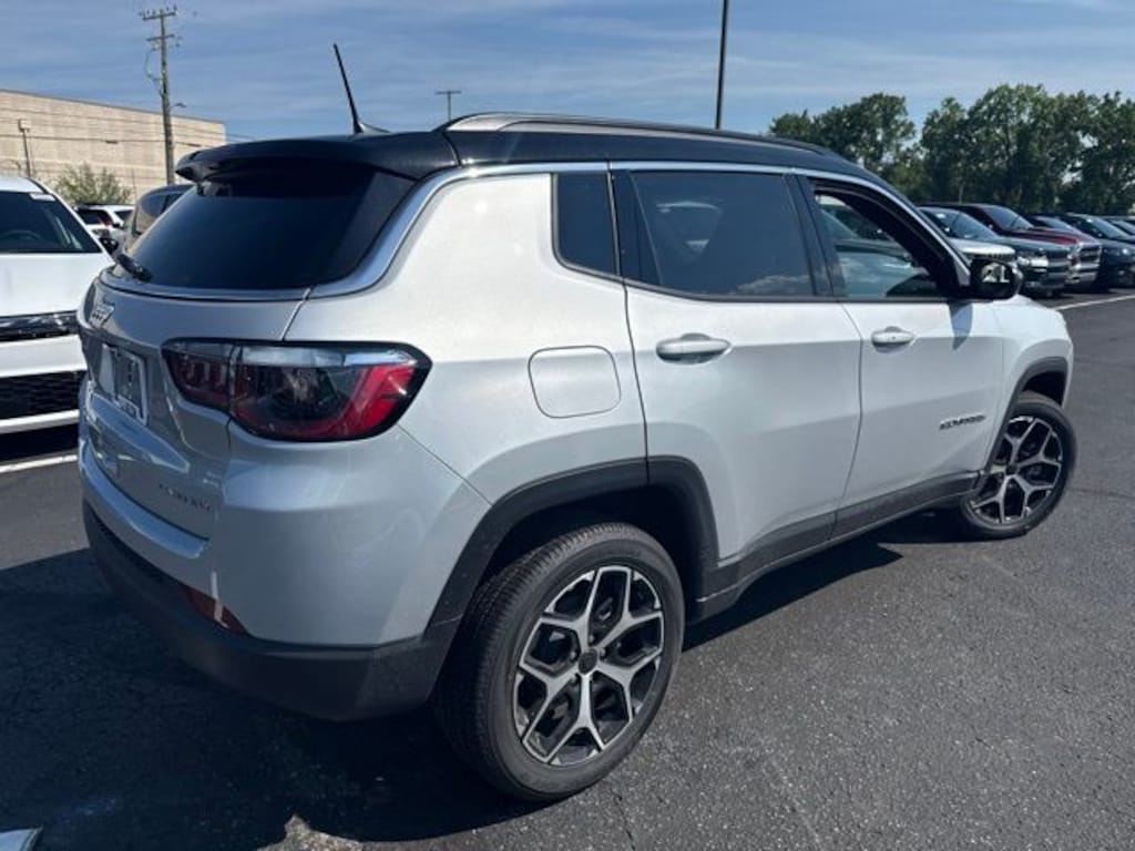 New 2026 Jeep Compass LIMITED 4X4 Sport Utility