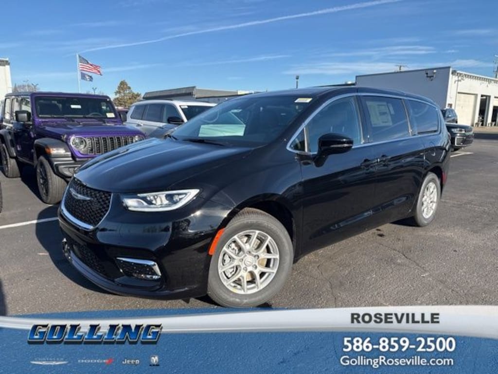 New 2026 Chrysler Pacifica SELECT Passenger Van