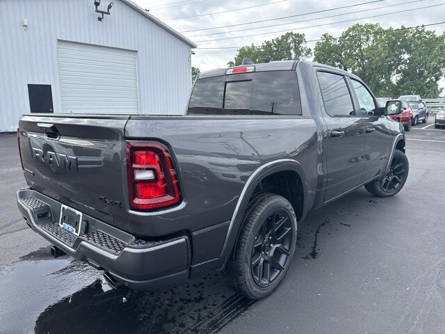 2026 Ram 1500 Laramie photo 4