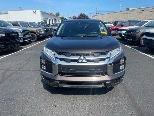 2022 Mitsubishi Outlander Sport photo 2