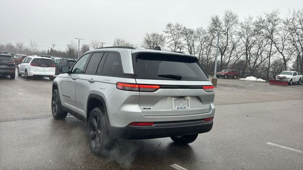 New 2026 Jeep Grand Cherokee LIMITED 4X4 Sport Utility