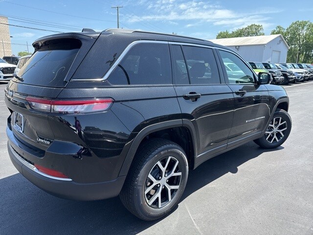 2025 Jeep Grand Cherokee Limited photo 4