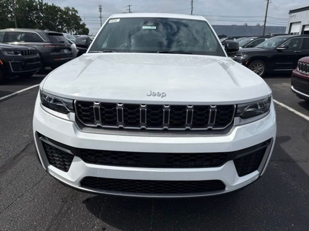 New 2026 Jeep Grand Cherokee LIMITED 4X4 Sport Utility