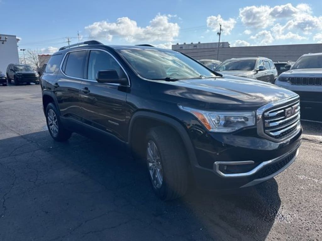 Used 2019 GMC Acadia SLE-2 SUV