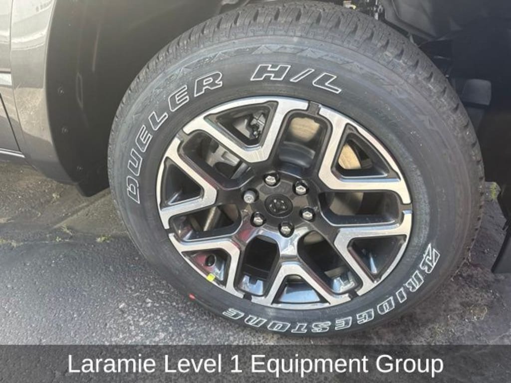 New 2026 Ram 1500 LARAMIE CREW CAB 4X4 5'7 BOX Pickup