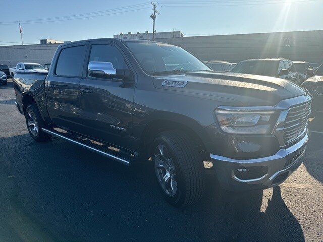 2023 Ram 1500 Laramie photo 3