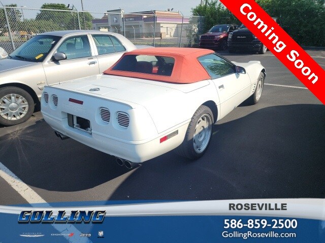 1991 Chevrolet Corvette Base Convertible photo 3