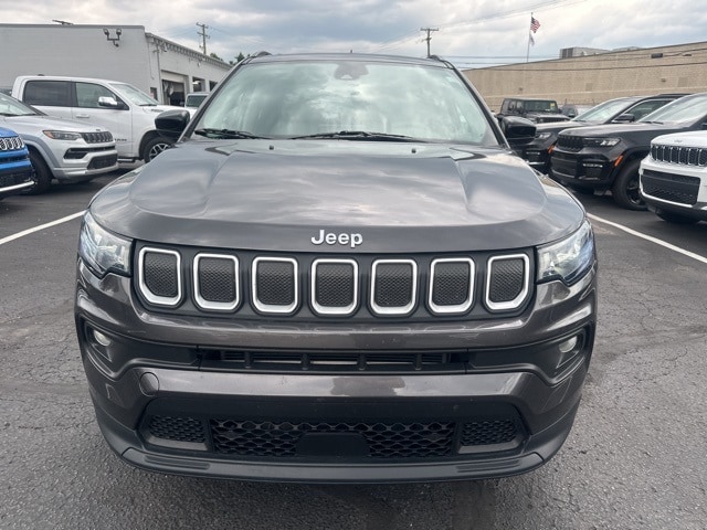 Used 2022 Jeep Compass Latitude with VIN 3C4NJDBBXNT129026 for sale in Roseville, MI