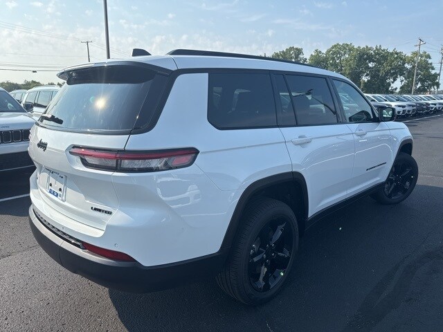 2025 Jeep Grand Cherokee Limited photo 4