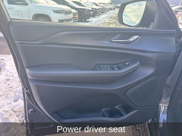 2025 Jeep Grand Cherokee L Laredo - Photo 10