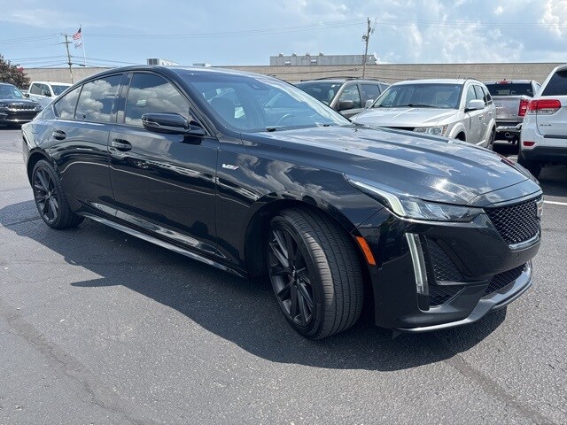 2023 Cadillac CT5 Premium Luxury photo 3