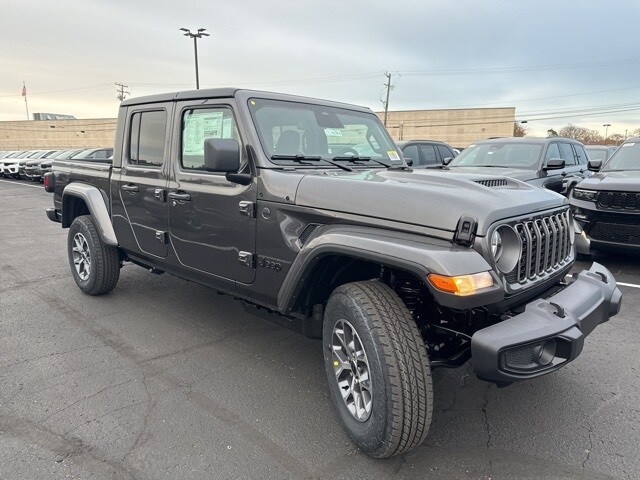2026 Jeep Gladiator Sport S photo 3