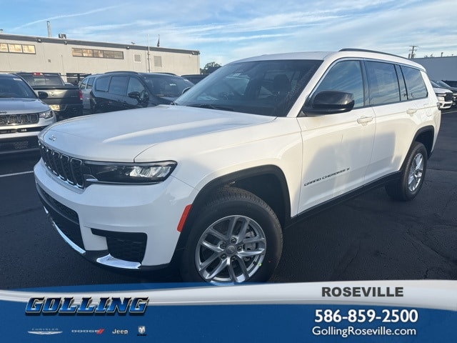 2025 Jeep Grand Cherokee L Laredo's photo