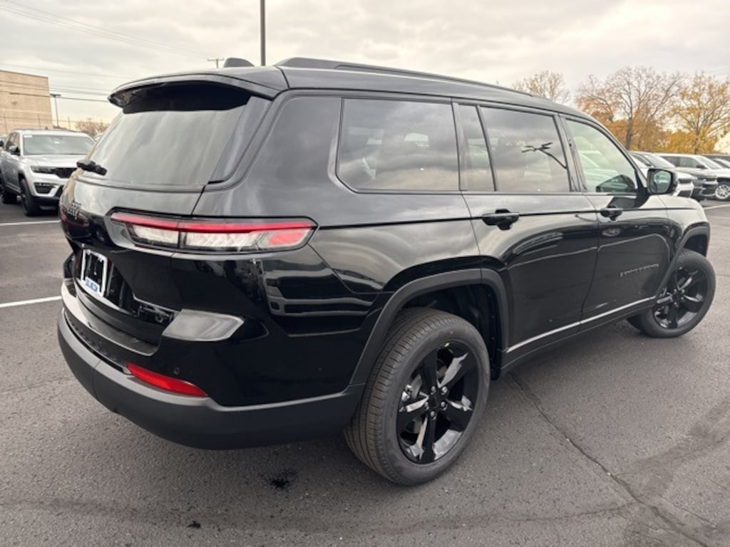 New 2025 Jeep Grand Cherokee L LIMITED 4X4 Sport Utility